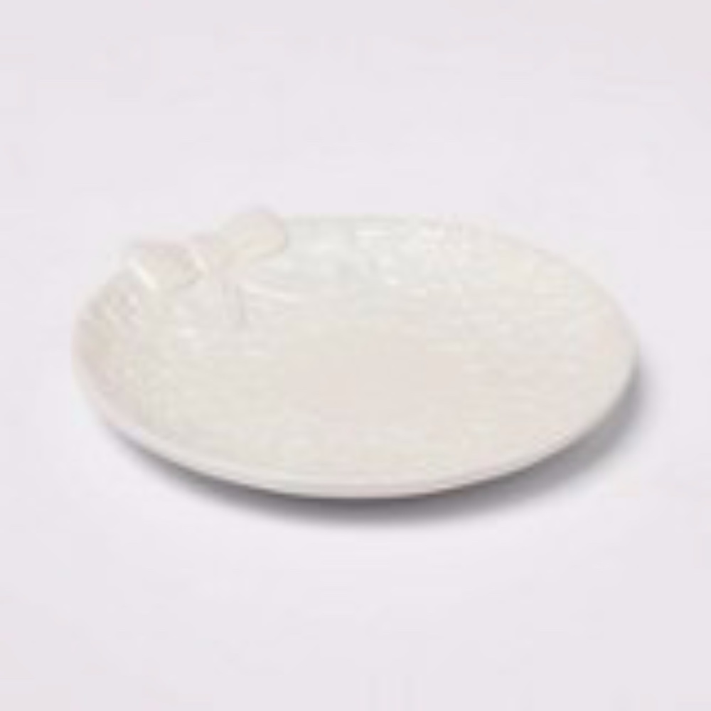 7" x 7" Stoneware Figural Wreath Candy Dish White - Threshold™